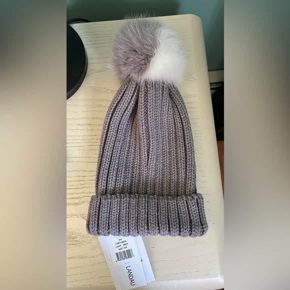 Ribbed Knit Hat with Genuine Fox Fur Pom-Pom, NWT by Adrienne Landau, Grey - Picture 2 of 6